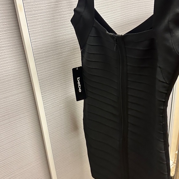 BEBE LUXE BANDAGE HALTER CRISS CROSS DRESS - Picture 6 of 7